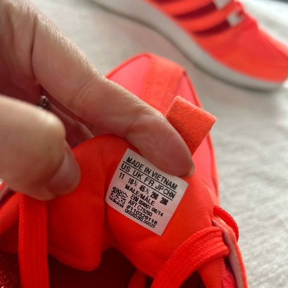 Adidas SL LOOP - Running Shoes - Lightly Used - Picture 4 of 4